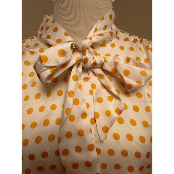 NWT Ann Taylor Dotted Half Placket Tie Neck Blouse Sz Medium - Picture 4 of 8